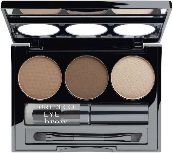 Kit sourcils Artdeco avec trois teintes de marron, applicateur et miroir.