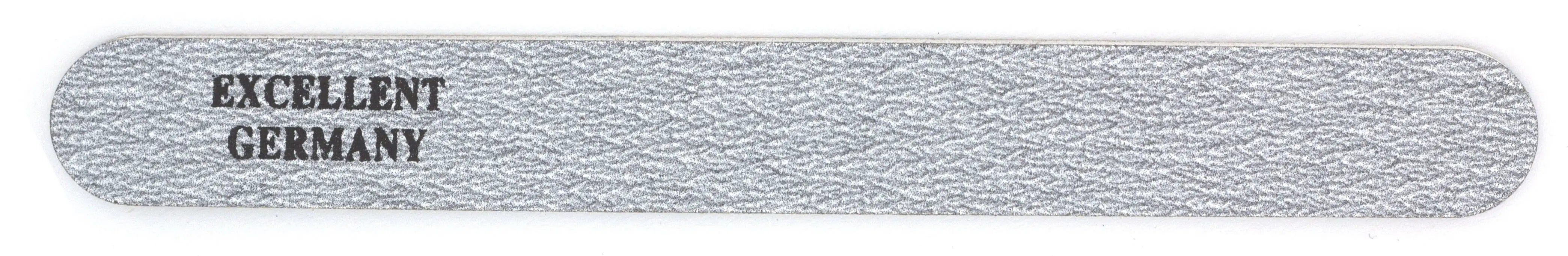 Grijze polijstvijl met afgeronde uiteinden. Opschrift: EXCELLENT GERMANY.