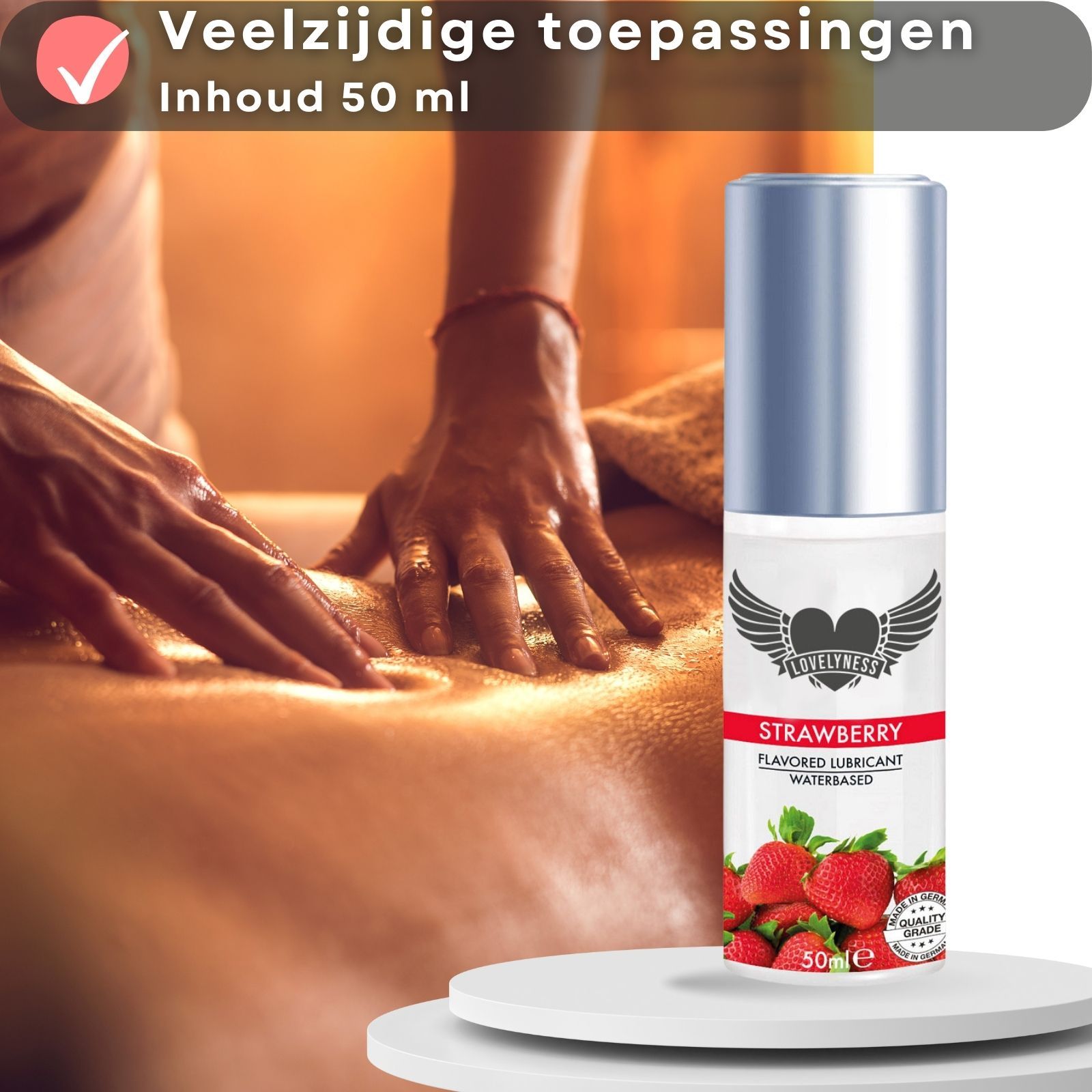 Glijmiddel fles met aardbeien en tekst. Tekst: Strawberry, Flavored Lubricant, Waterbased.