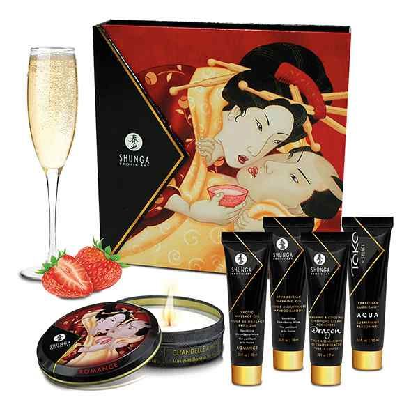 Coffret cadeau avec produits. Crèmes, huile, bougie, boîte ronde et bouteille de vin pétillant. Illustration de geisha.