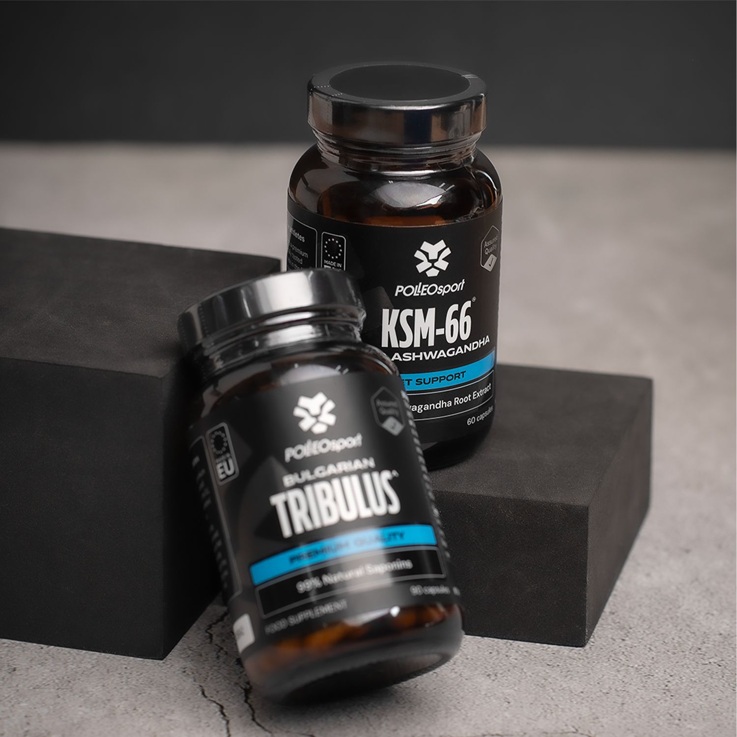 Deux bouteilles PolleoSport KSM-66 Ashwagandha et Bulgarian Tribulus. Bouteilles noires, étiquettes bleues.