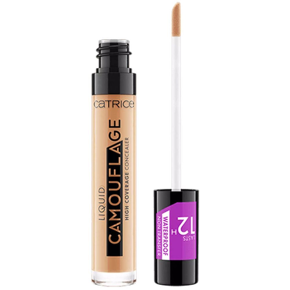 Concealer liquide en flacon avec applicateur. Inscription: CAMOUFLAGE, CATRICE. Bouchon avec inscription: 12H, WATERPROOF, NON TRANSFER.