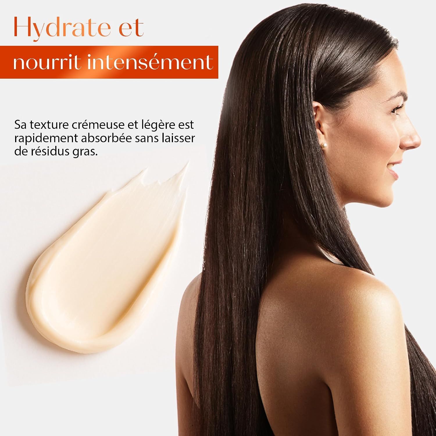 Un échantillon de crème onctueuse à côté d'une femme aux longs cheveux sombres.