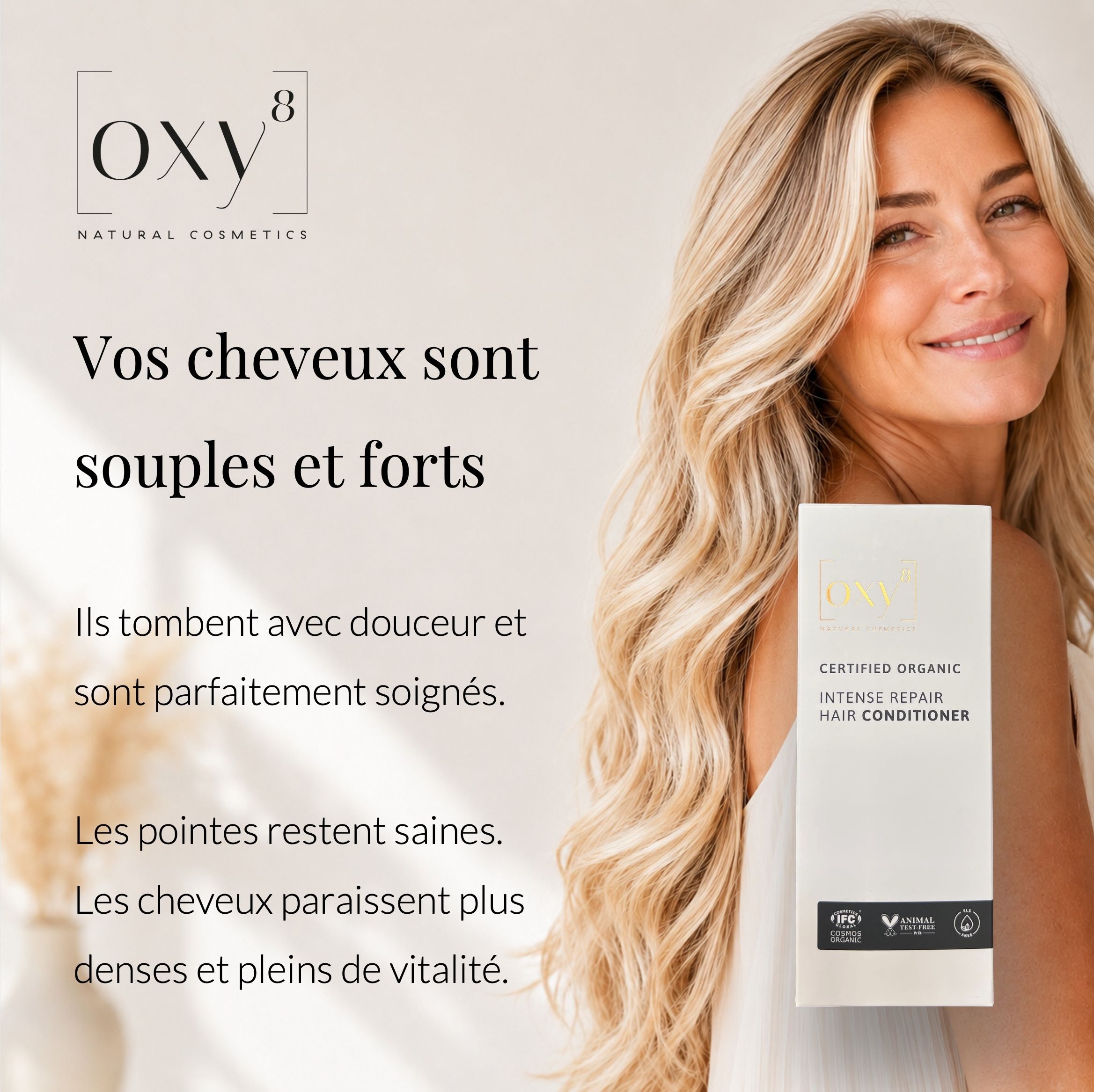Femme aux cheveux blonds, emballage produit avec texte: OXY8, Conditionneur.