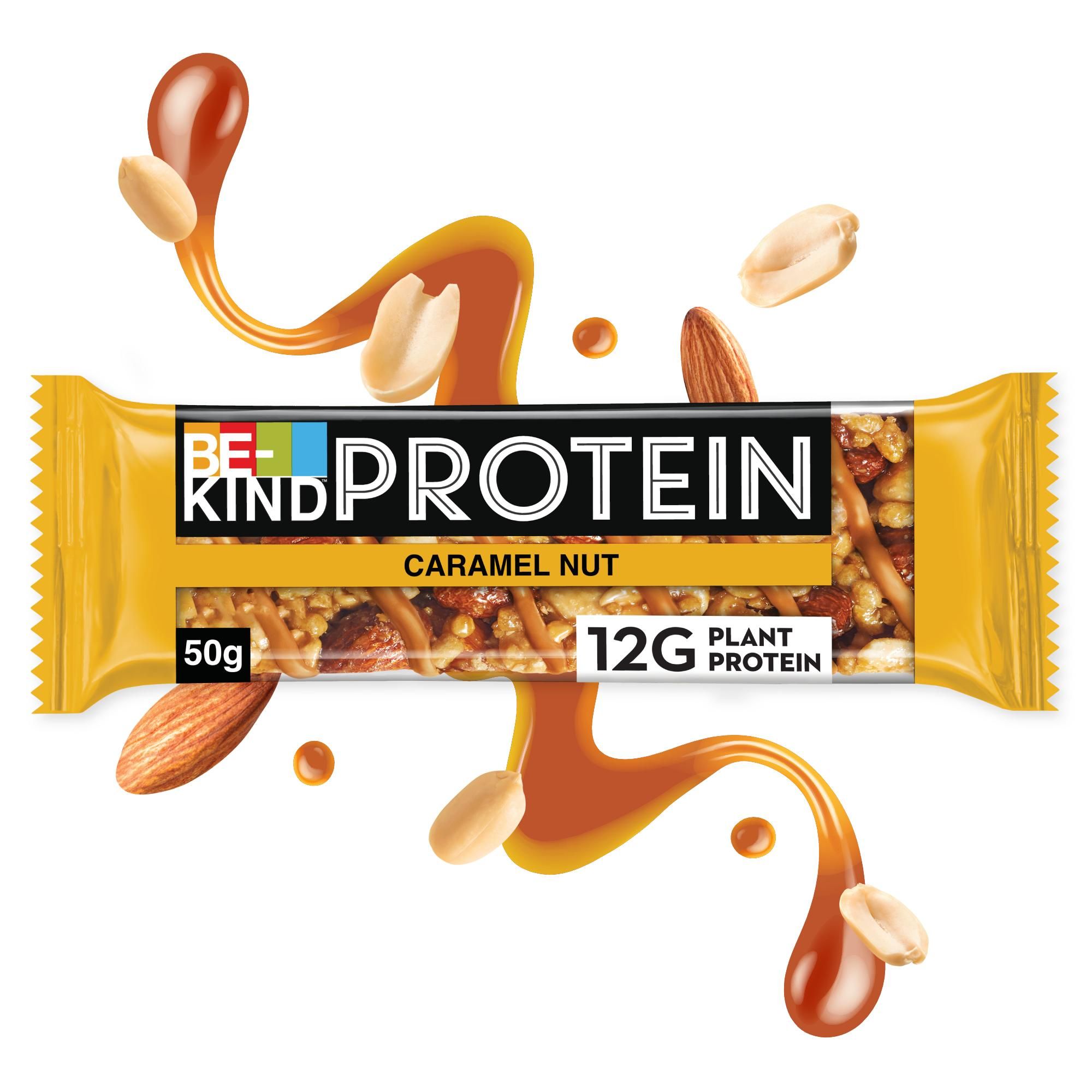 Verpakte eiwitreep met karamel en noten, met noten en karameldecoratie. Opschrift: BE-KIND, PROTEIN.