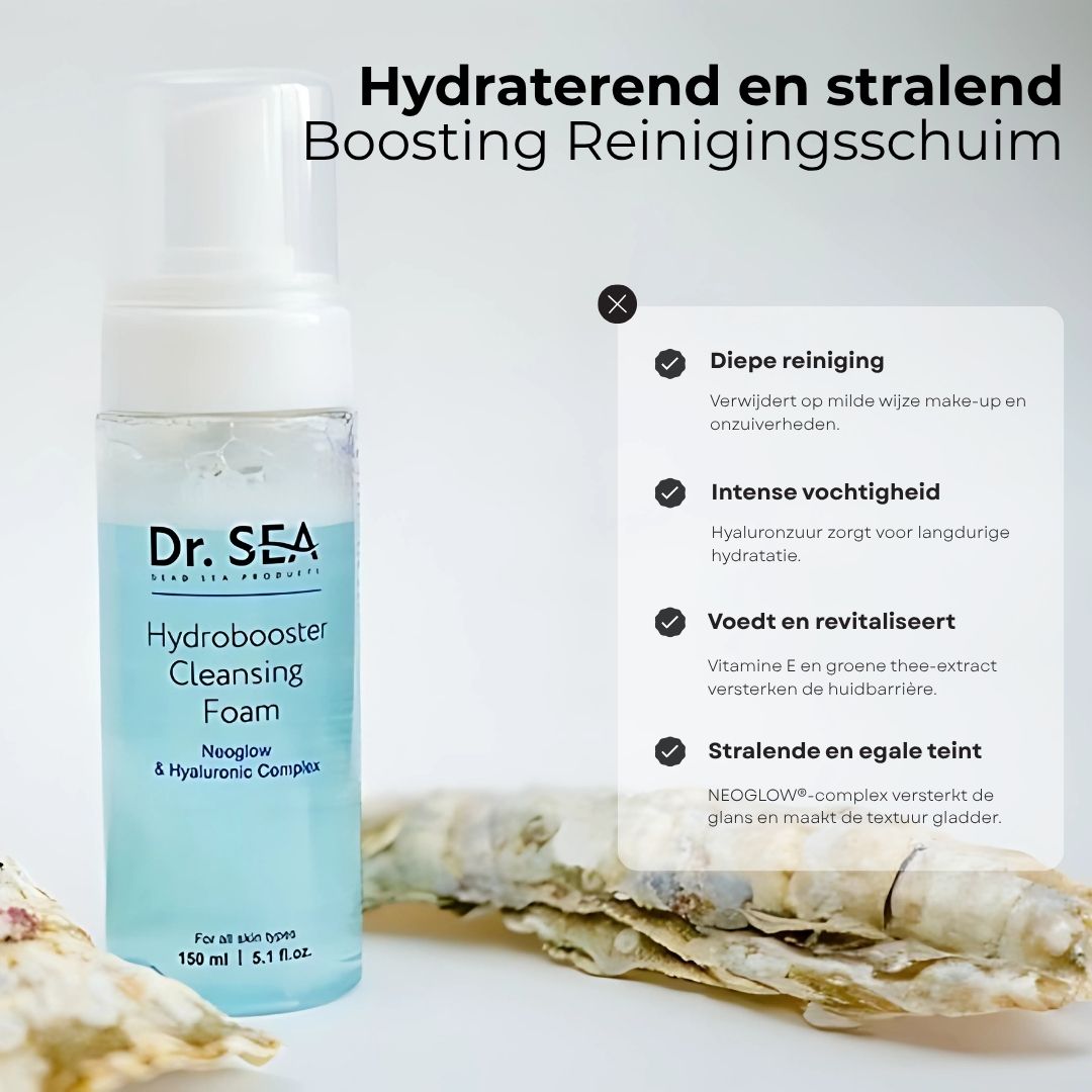Transparante fles met witte pomp. Opschrift: Dr. SEA, Hydrobooster Cleansing Foam, Neoglow & Hyaluronic Complex.