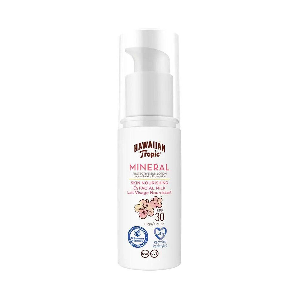Flacon blanc avec pompe. Inscriptions: Hawaiian Tropic, Mineral, Skin Nourishing, Facial Milk. SPF 30. Emballage recyclé.