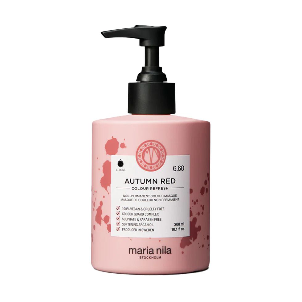 Maria Nila Autumn Red Colour Refresh soin capillaire dans un flacon pompe rose.
