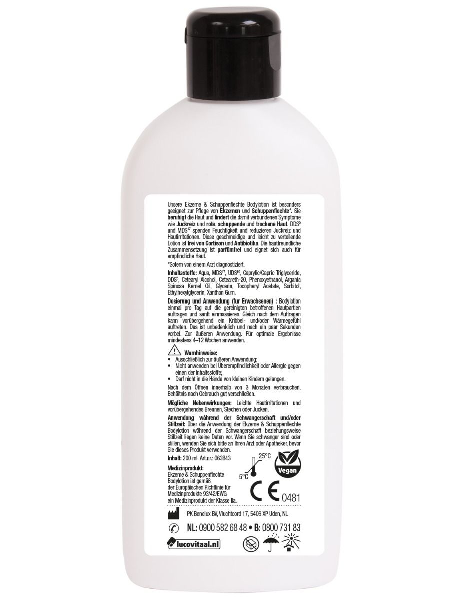 Dos d'un flacon blanc, bouchon noir. Texte avec ingrédients et instructions d'utilisation. Sceau végétalien.