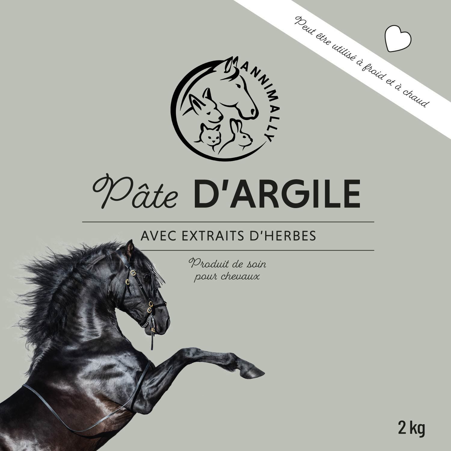 Étiquette Annimally Pâte d'Argile. Texte : Pâte d'argile avec extraits de plantes. Image d'un cheval. 2 kg.