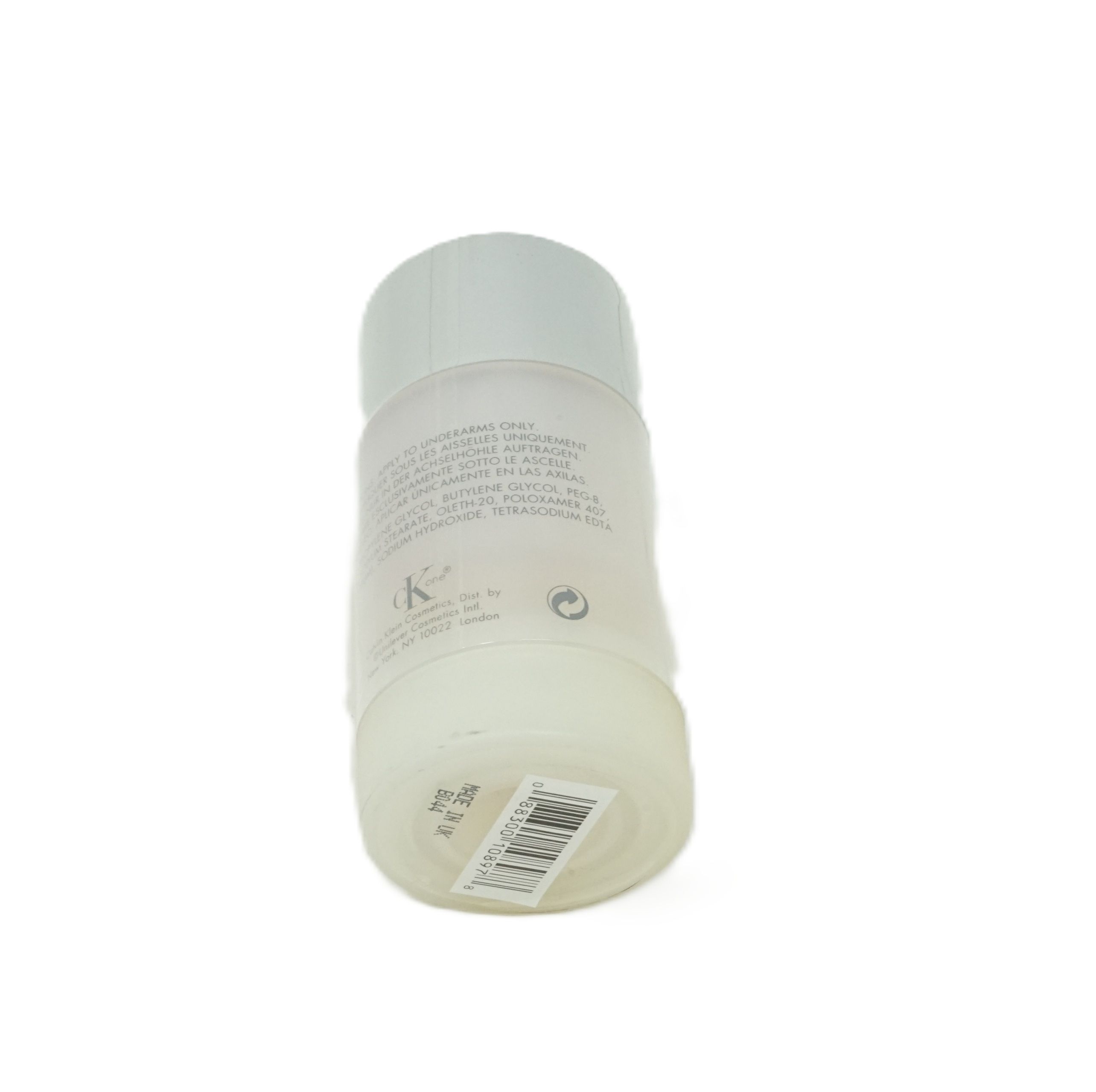 Deostick. Witte houder met tekst. Barcode label. Calvin Klein logo. Op witte achtergrond.