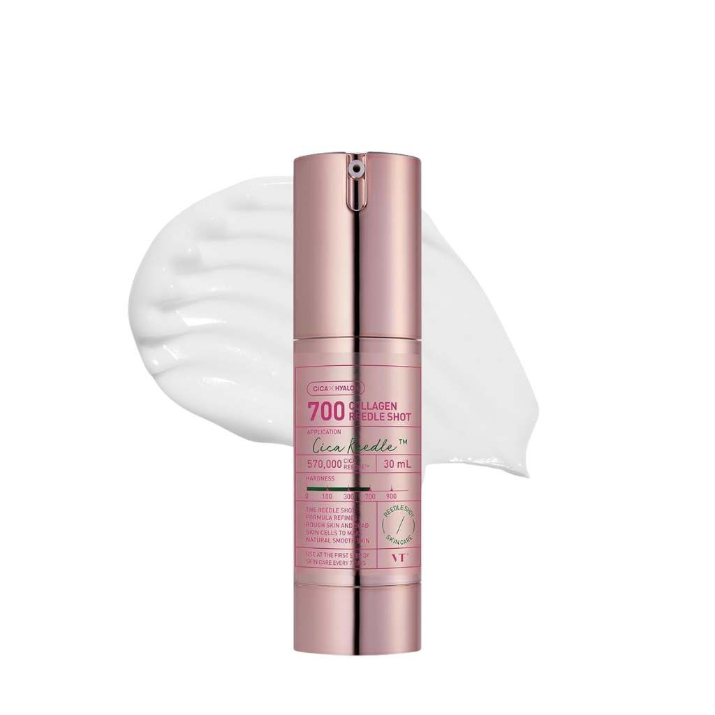 Flacon cylindrique avec accents roses. Texte : 700 Cica Reedle Shot, 20 ml. Produit sur fond blanc. Logo VT Cosmetics.