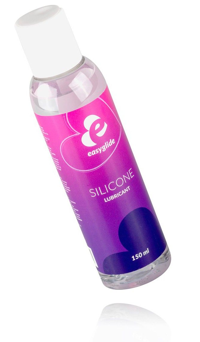 Schuin geplaatste transparante fles met witte dop. Etiket met logo en tekst SILICONE LUBRICANT. Inhoud 150ml.