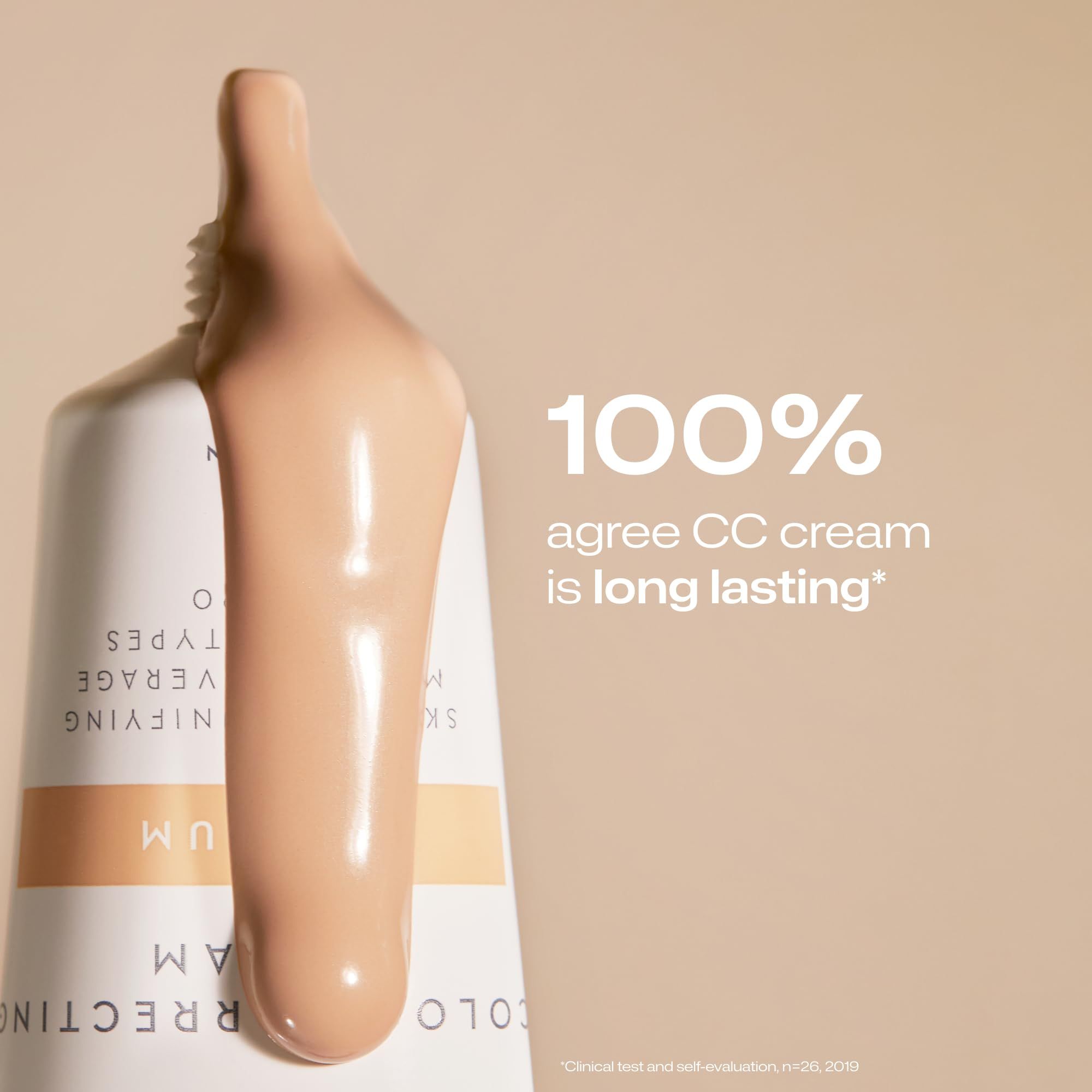 Tube de crème avec crème qui en sort. Texte : 100% agree CC cream is long lasting.
