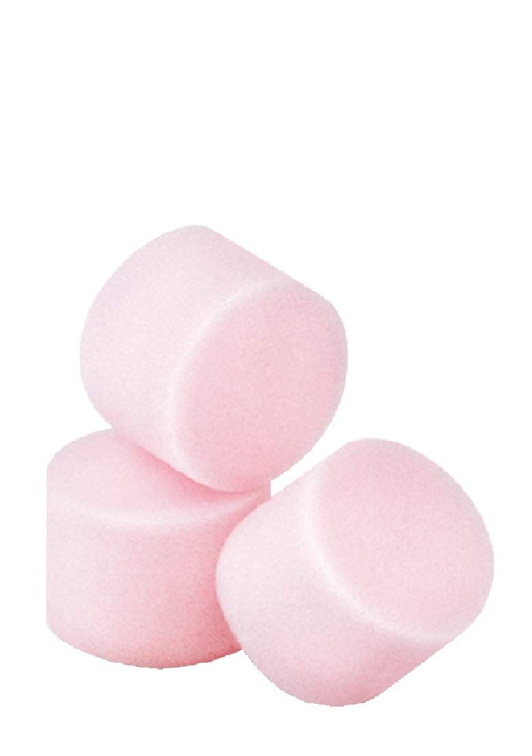 Trois tampons en mousse rose, cylindriques.