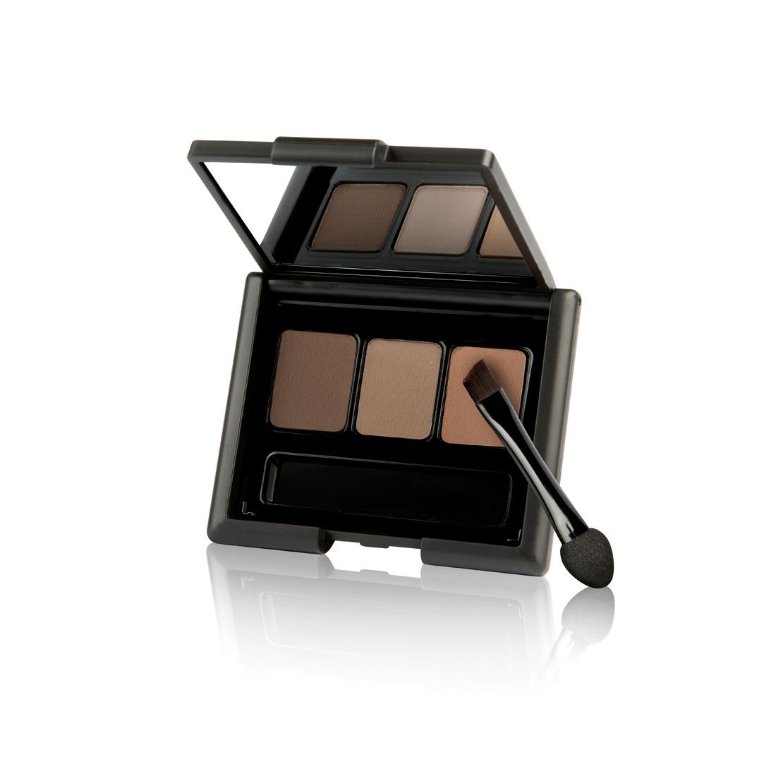 Palette de poudre à sourcils Ga-De Basic ouverte avec miroir, trois teintes marron et applicateur. Boîtier noir.
