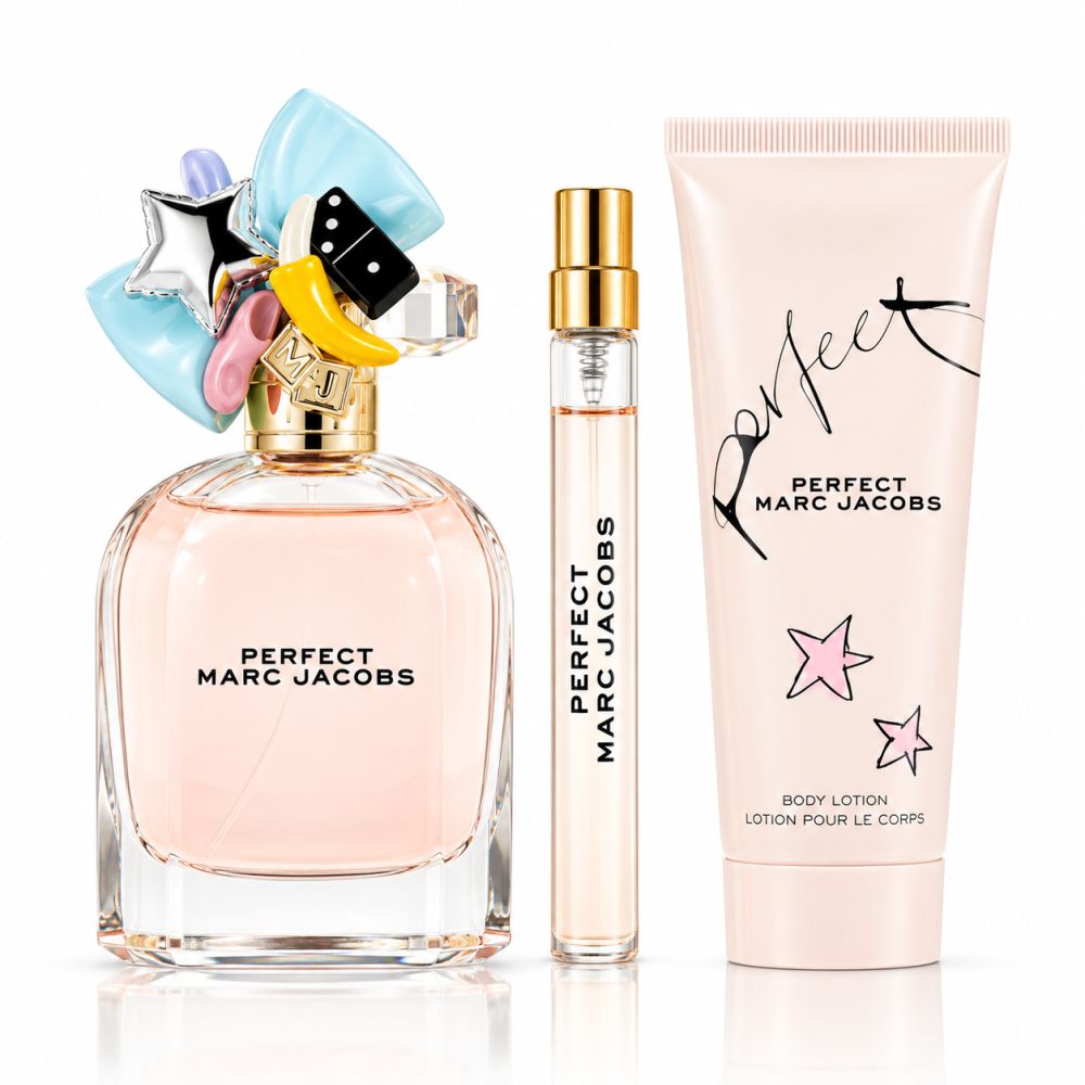 Marc Jacobs Perfect parfumfles, reisverstuiver en bodylotion in roze.