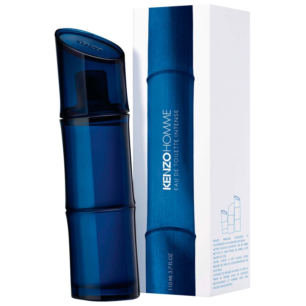 Donkerblauwe fles en witte verpakking met bamboe-design, "KENZO HOMME EAU DE TOILETTE INTENSE" en 110 ml.