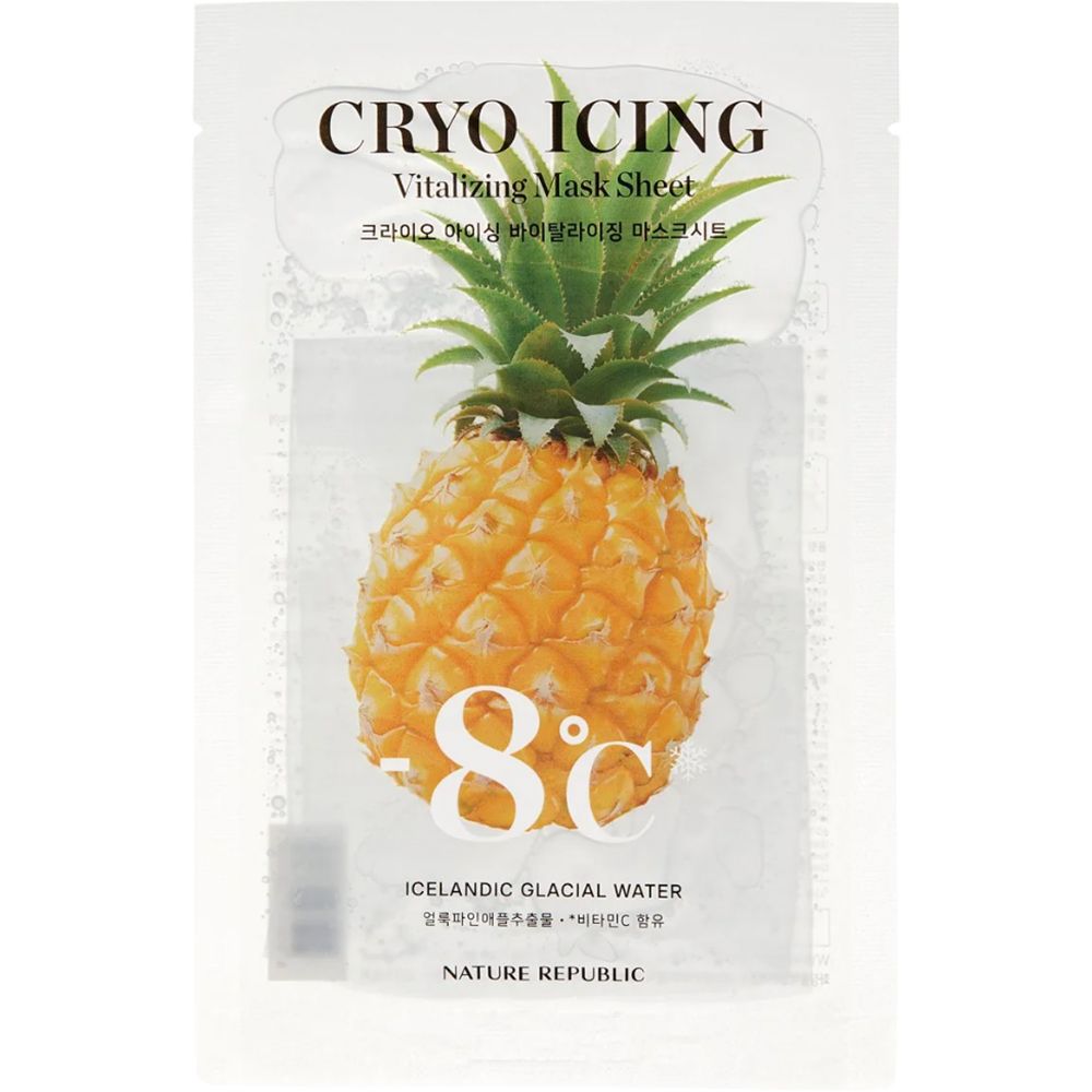 Enkele zakje met ananasmotief. Opschrift: Cryo Icing, Vitalizing. Merk: NATURE REPUBLIC.