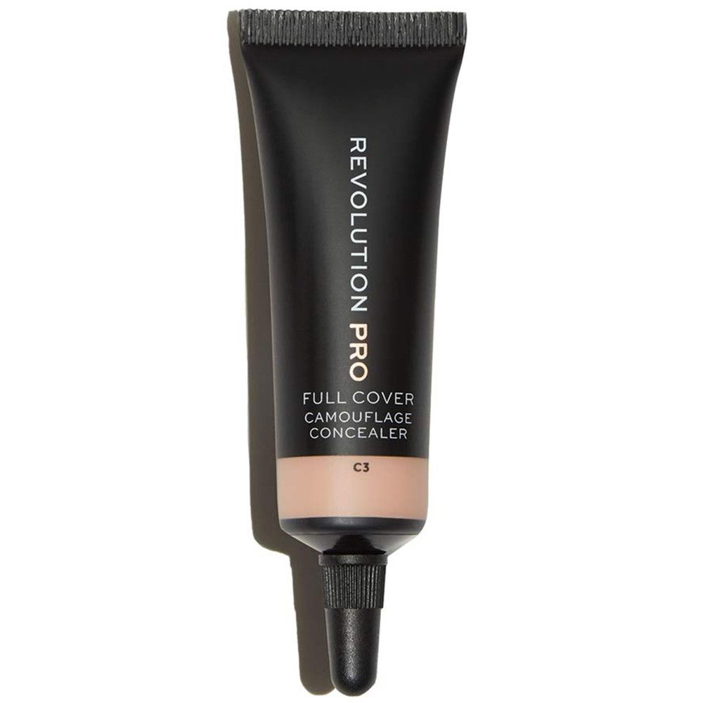 Tube noir avec inscription REVOLUTION PRO, FULL COVER CAMOUFLAGE CONCEALER. Teinte C3.