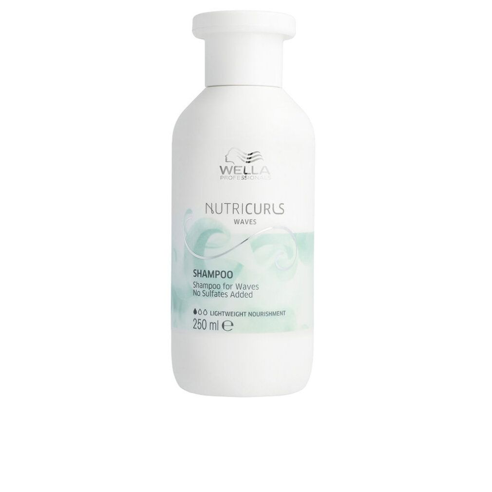 Witte shampoo fles met tekst "Wella Nutricurls Waves Shampoo". 250 ml. Schroefdop.