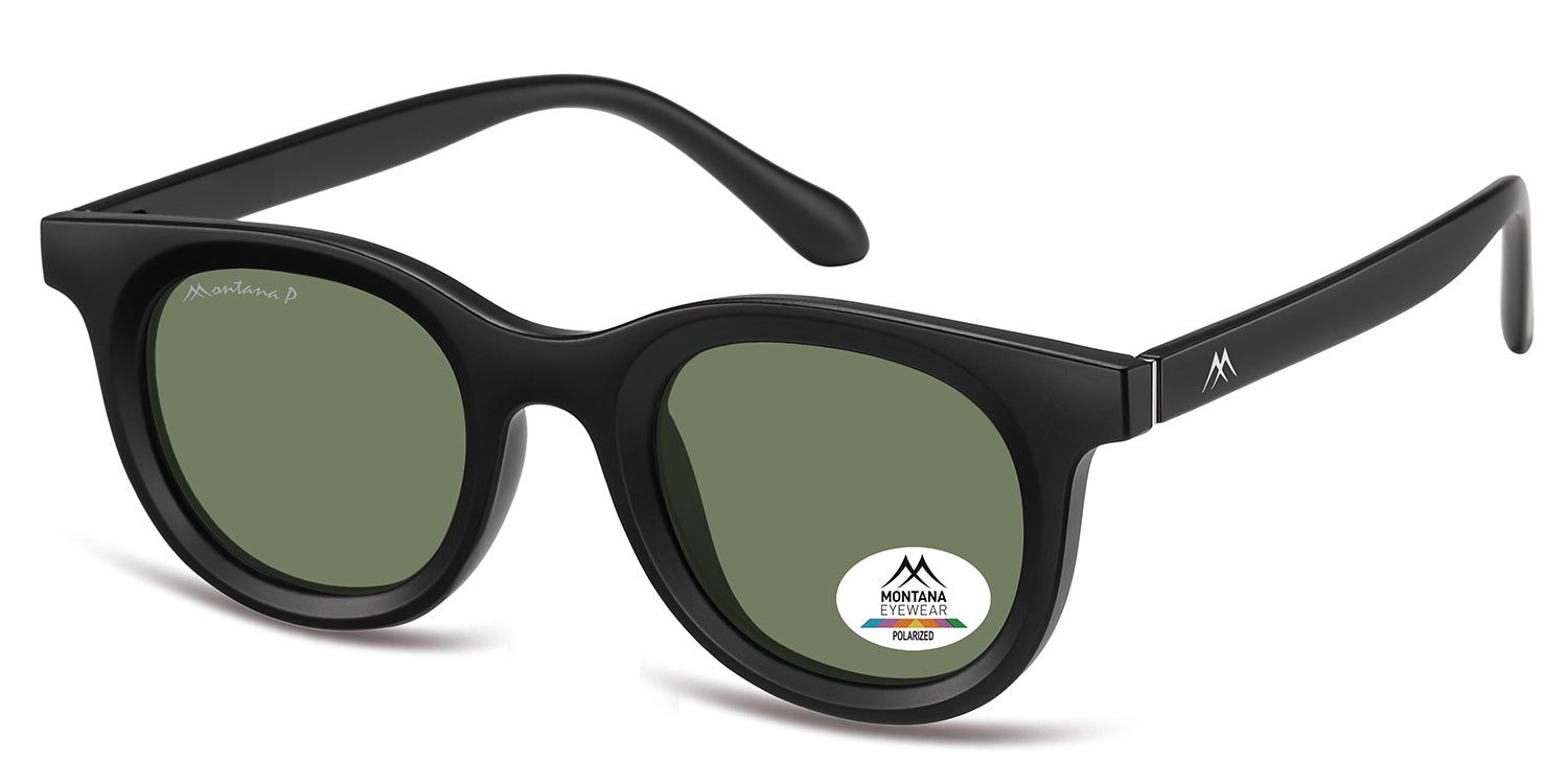Lunettes de soleil noires avec verres verts. Logo Montana Eyewear sur la lentille gauche et autocollant sur la droite. Vue latérale.