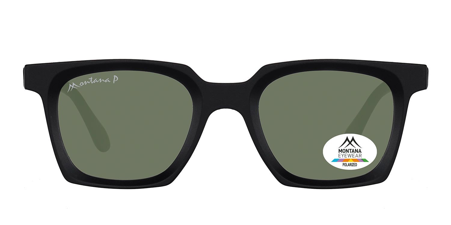 Zwarte zonnebril met vierkante glazen. Een sticker op het rechterglas toont het logo en 'POLARIZED'.