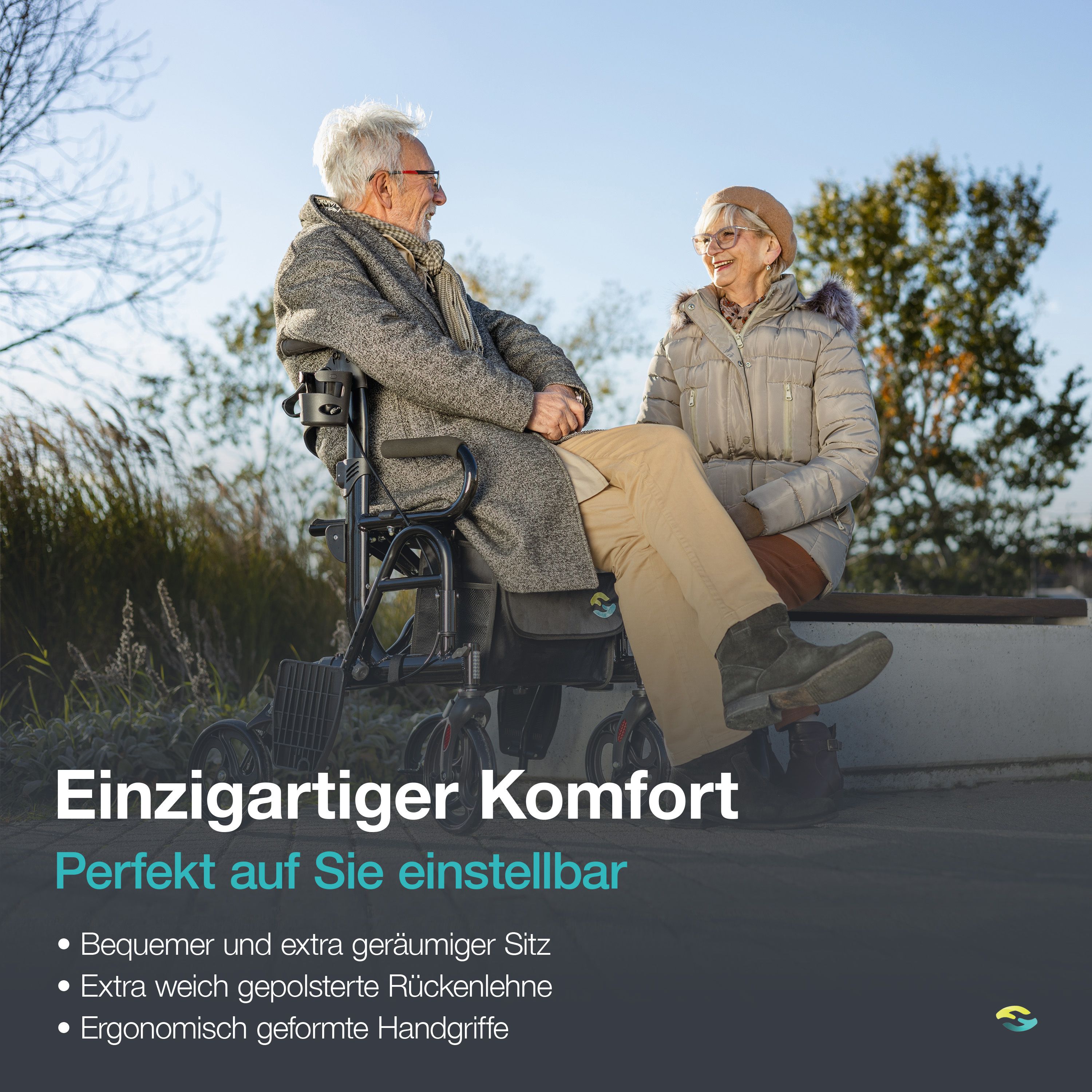 Ouder echtpaar buiten, man zit in rollator, vrouw zit op armleuning. Tekst: Uniek comfort. Perfect op u af te stemmen.