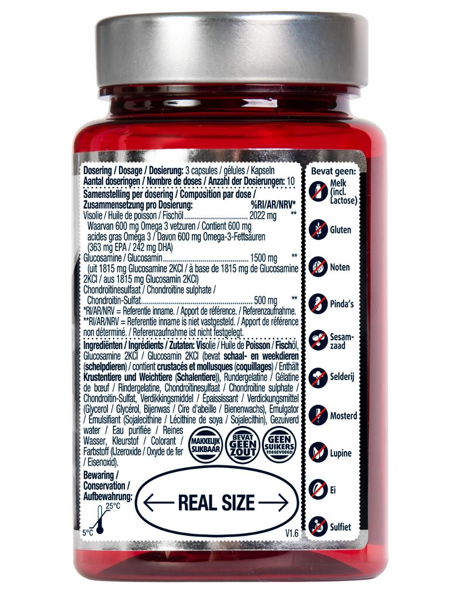 Achterkant van een rode capsulefles. Bevat informatie over ingrediënten, dosering en allergenen. Met de vermelding 'REAL SIZE'.