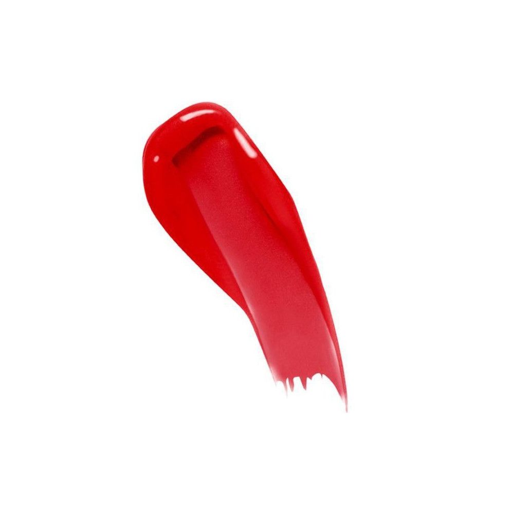 Rode lipstick veeg. Glanzende textuur. Op witte achtergrond.