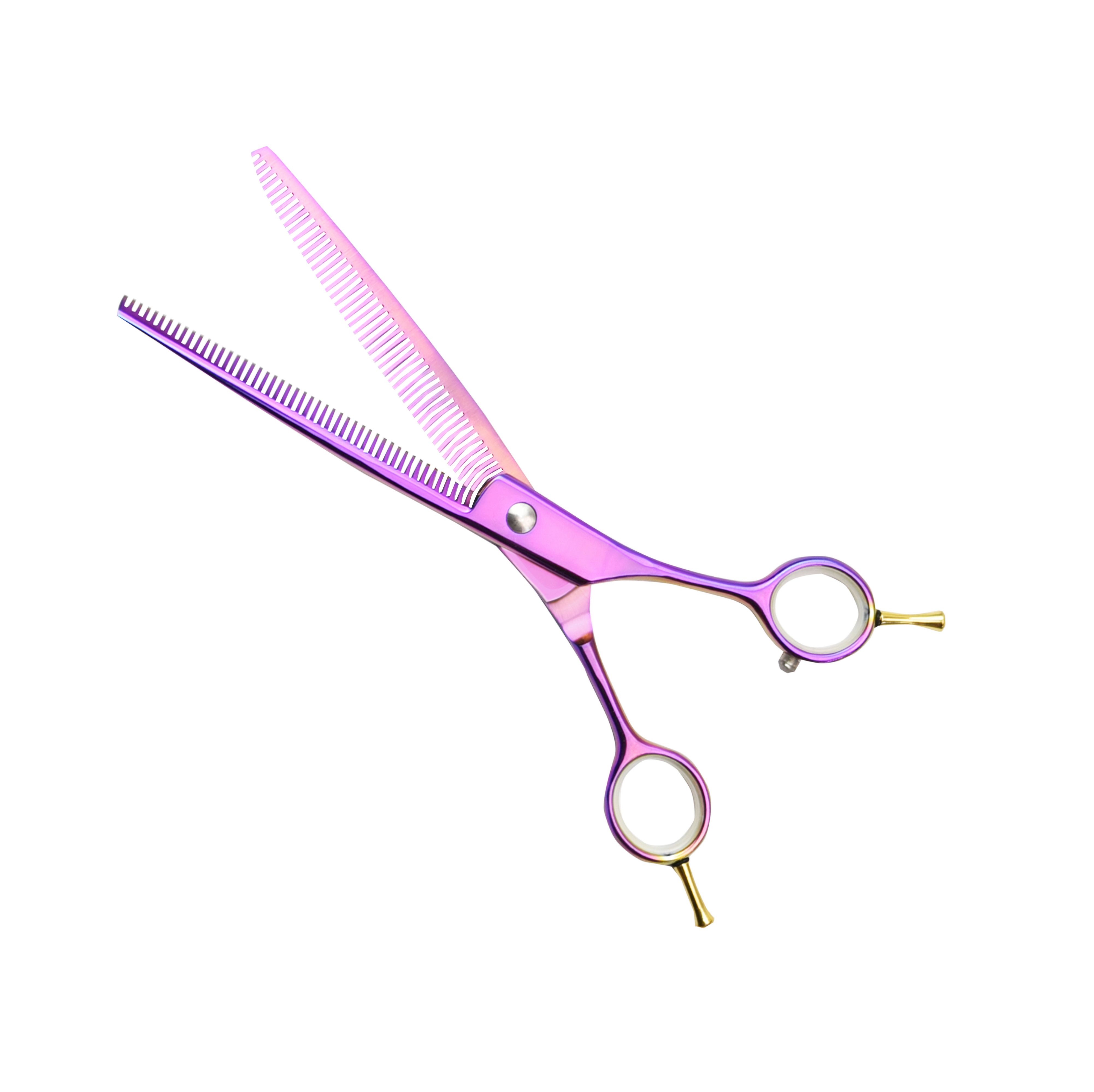 Paarse en goudkleurige uitdunschaar. Dubbele tanden. Open positie. Metalen vingerringen.