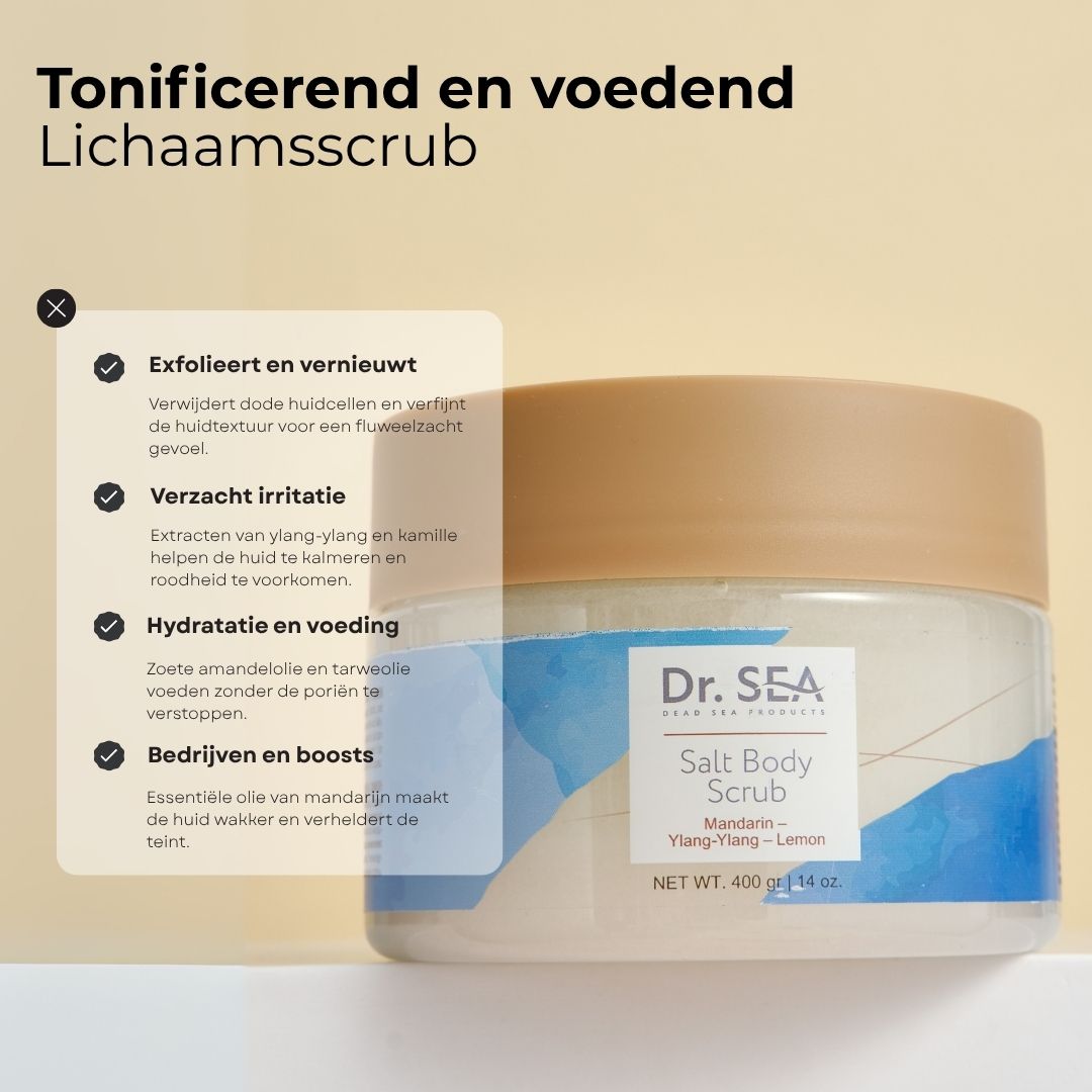 Pot bodyscrub met info. Tekst: Exfolieert en vernieuwt, verzacht irritatie, hydratatie en voeding.