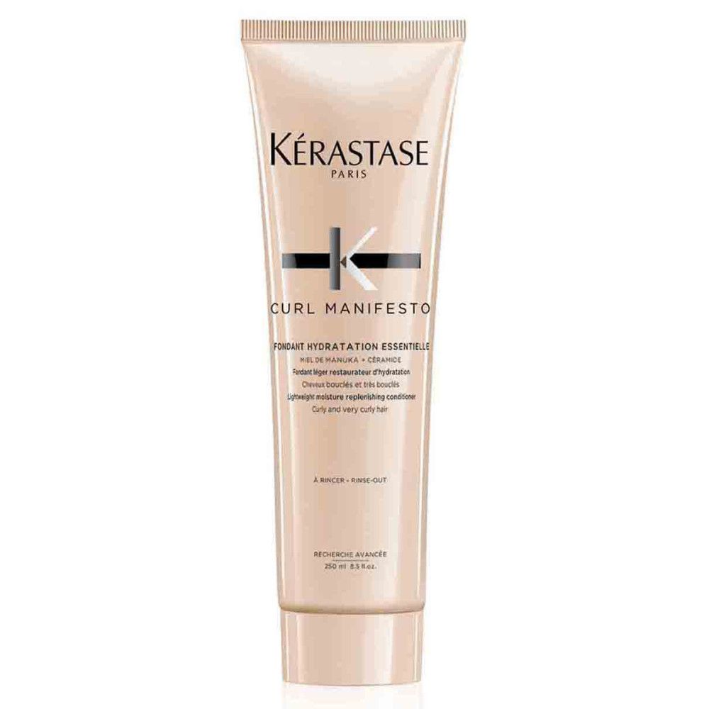 Beige tube met Kérastase-logo en tekst. Productnaam: Curl Manifesto Fondant Hydratation Essentielle. Tekst in het Engels en Frans.