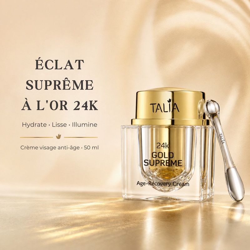 Une femme applique une crème sur son visage.