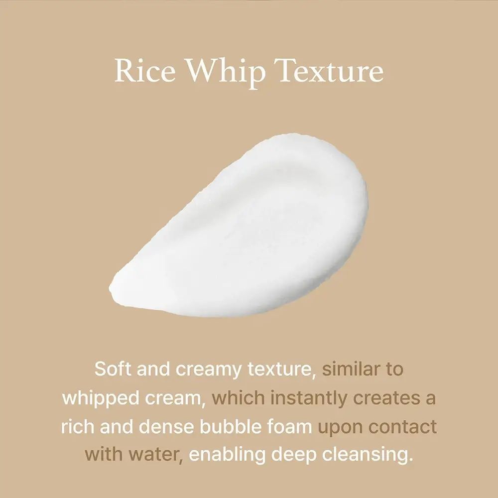 Produit blanc sur fond beige. Texte : "Rice Whip Texture". Description de la texture et de l'effet sur la peau.