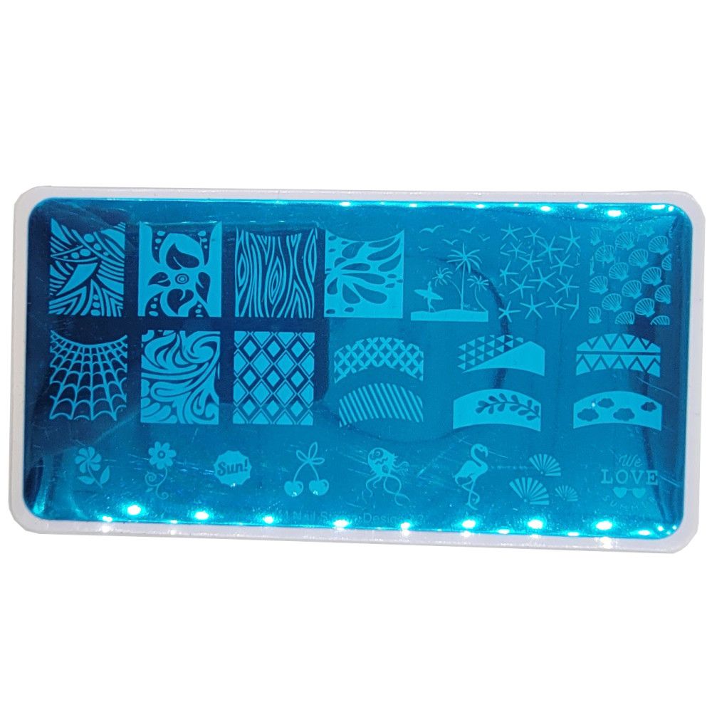 Rechthoekige stempelplaat met diverse designs: bloemen, houtnerf, geometrische patronen, palmbomen, schelpen en tekst "LOVE".