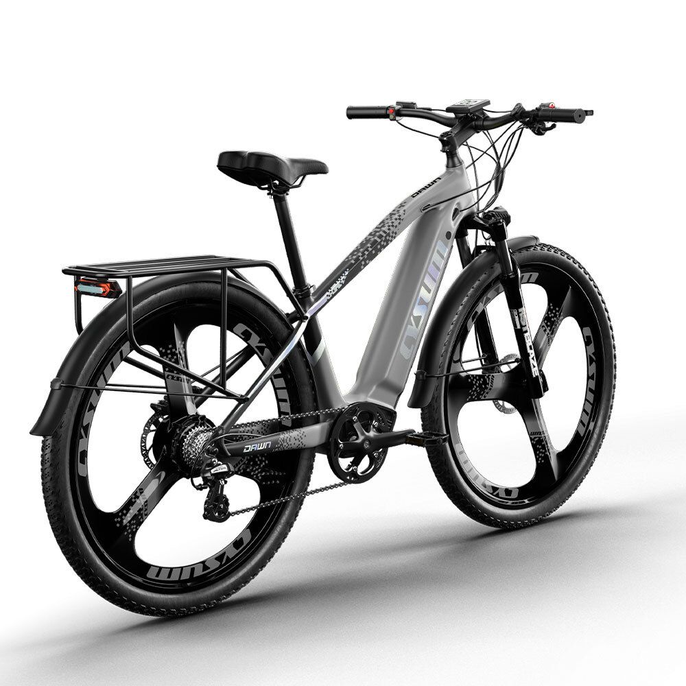 Grijze elektrische fiets met zwarte wielen. Bagagerek en CYSUM-logo zichtbaar.