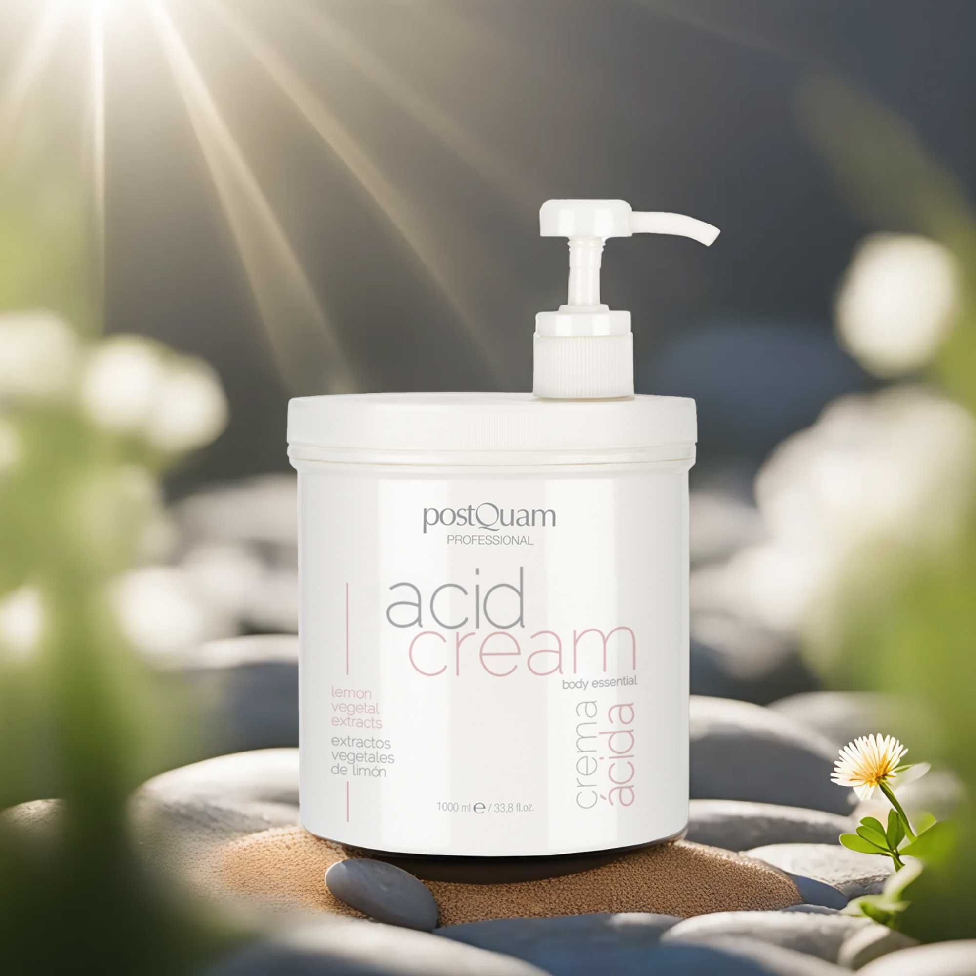 Witte container met pomp op stenen. Opschrift: "acid cream". Extra teksten: "lemon vegetal extracts", "extractos vegetales de limón".