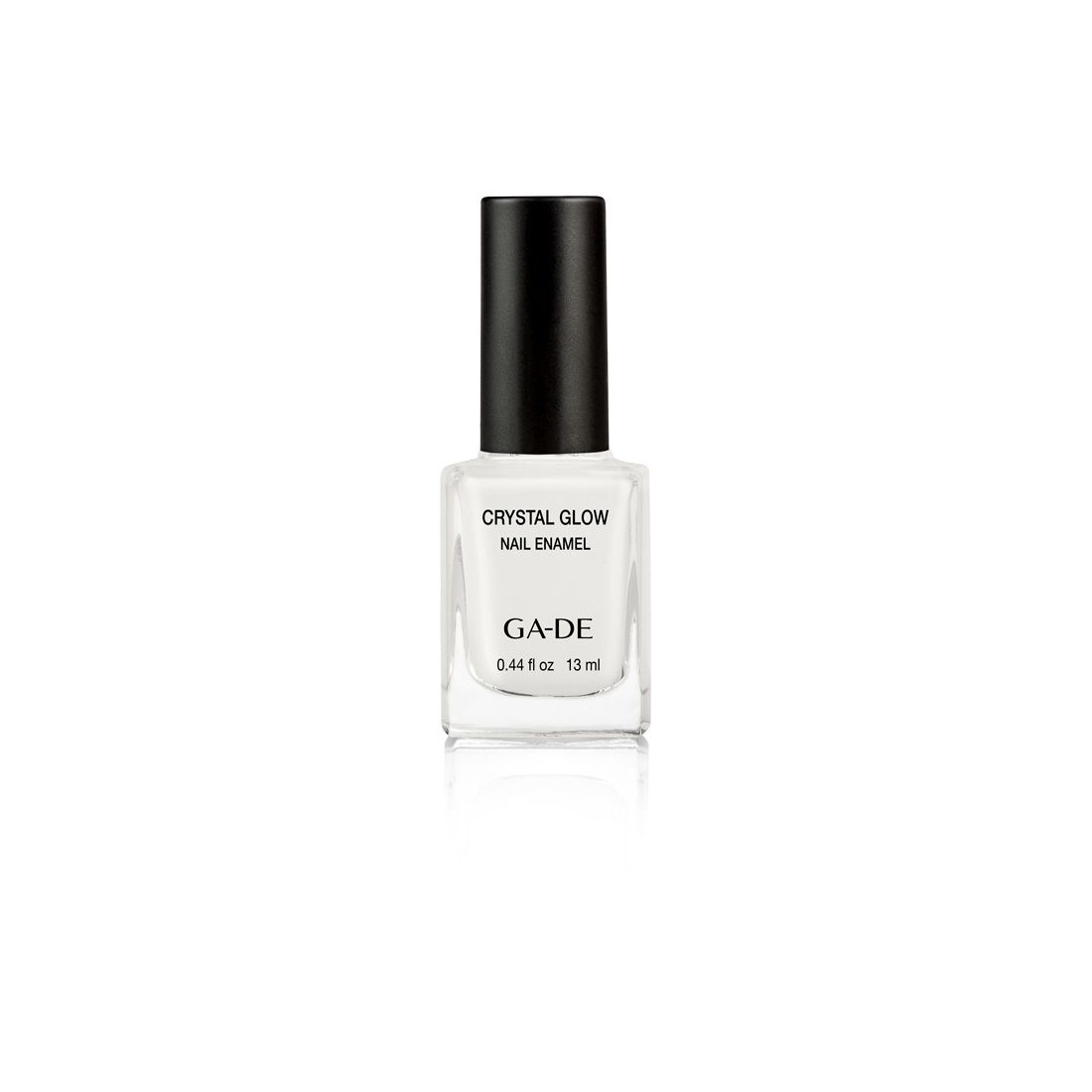 Ga-De Crystal Glow nagellak. Witte fles met zwarte dop. Opschrift: Crystal Glow Nail Enamel, Ga-De, 0.44 fl oz 13 ml.