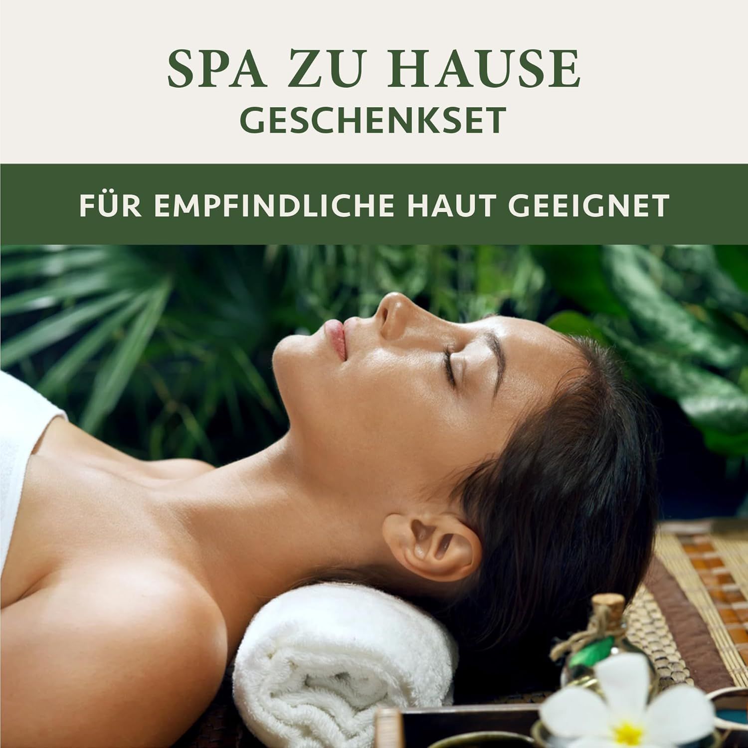 Une femme allongée détendue sur une chaise longue. Texte : Coffret cadeau spa à la maison. Convient aux peaux sensibles. Fond : plantes.