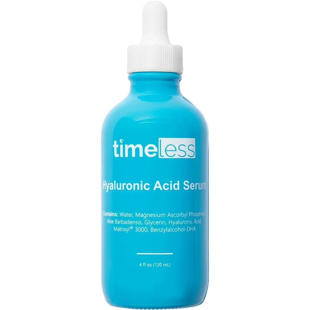 Turquoise fles met witte dop. Opschrift: timeless Hyaluronic Acid Serum. Ingrediënten.