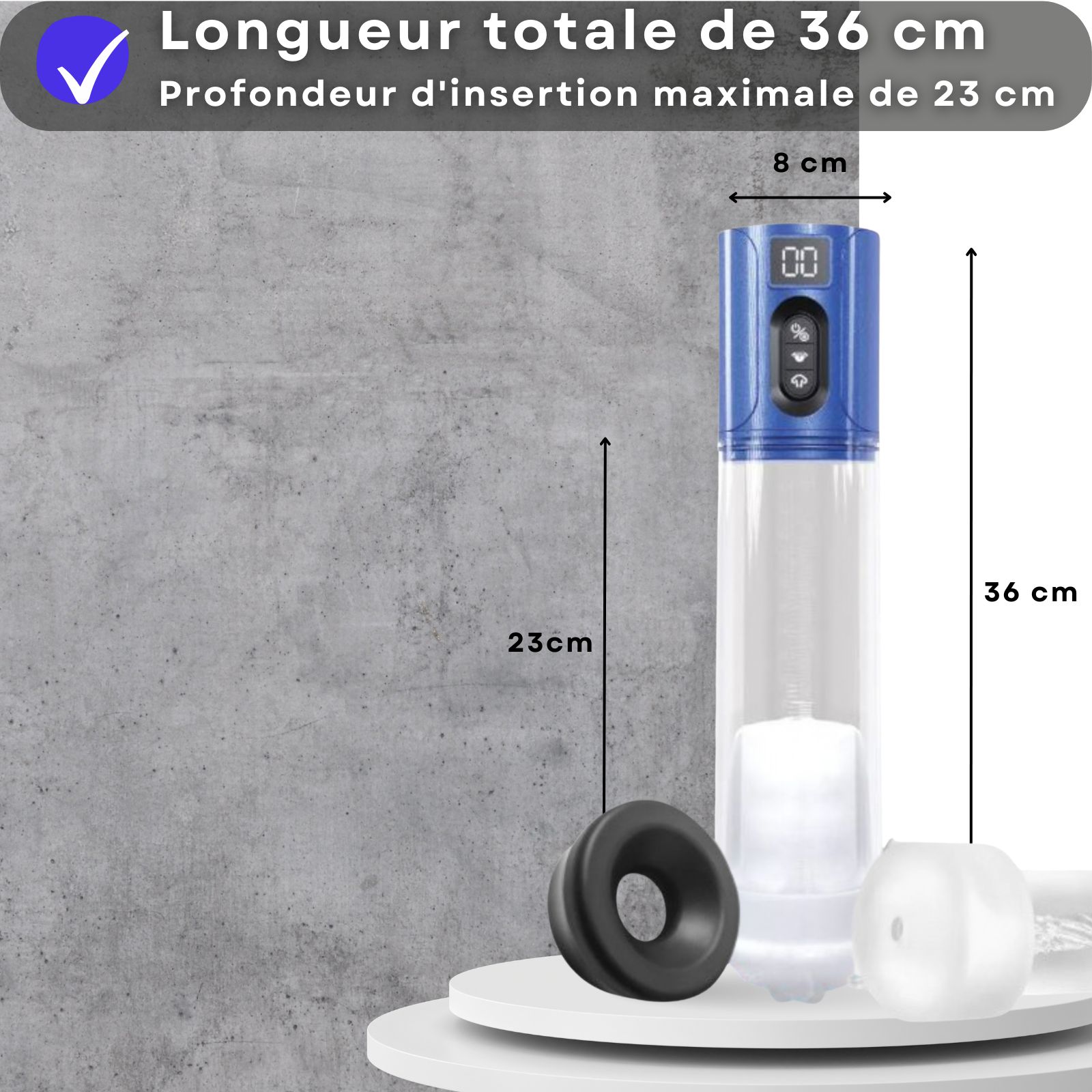 Pompe à pénis électrique avec panneau bleu, accessoires et texte. Longueur totale 36cm, profondeur max 23cm.