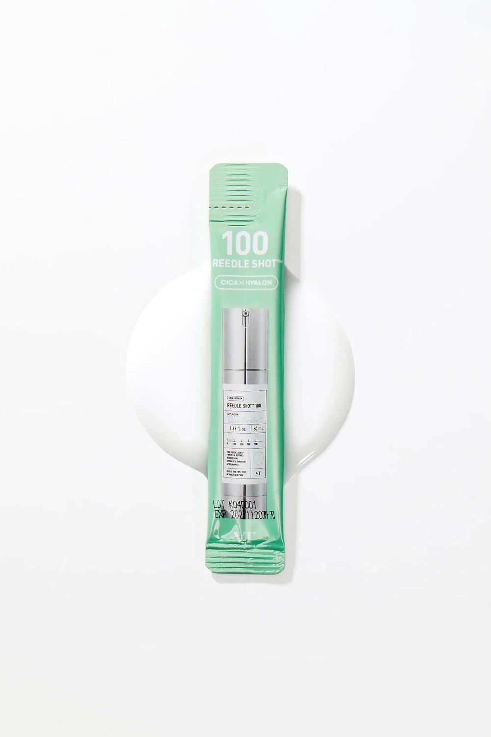 Individuele verpakking "100 Reedle Shot" op witte achtergrond. Productafbeelding en opschrift "100 Reedle Shot".