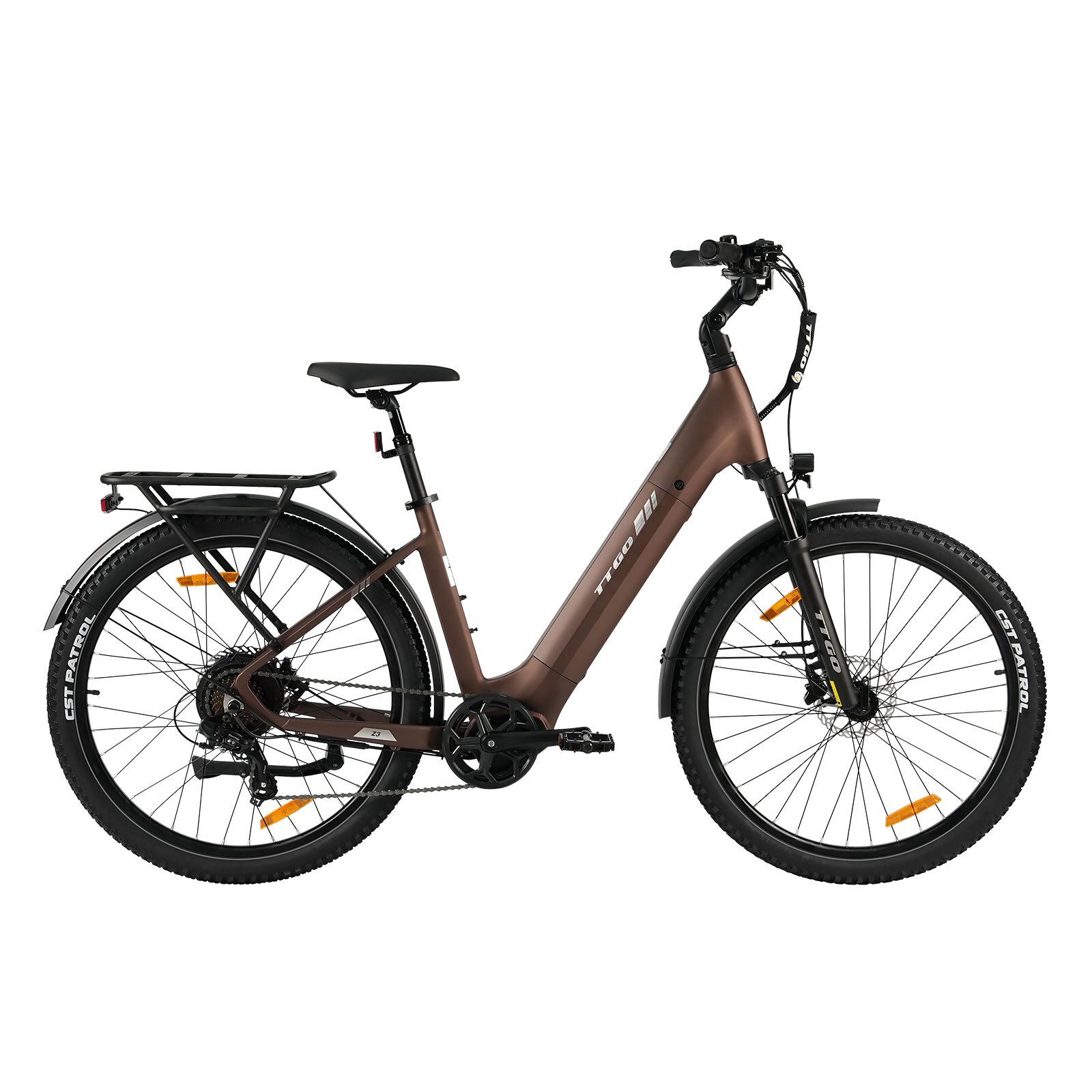Bruine elektrische fiets met zwarte banden, spatborden en bagagedrager. Hydraulische schijfremmen.