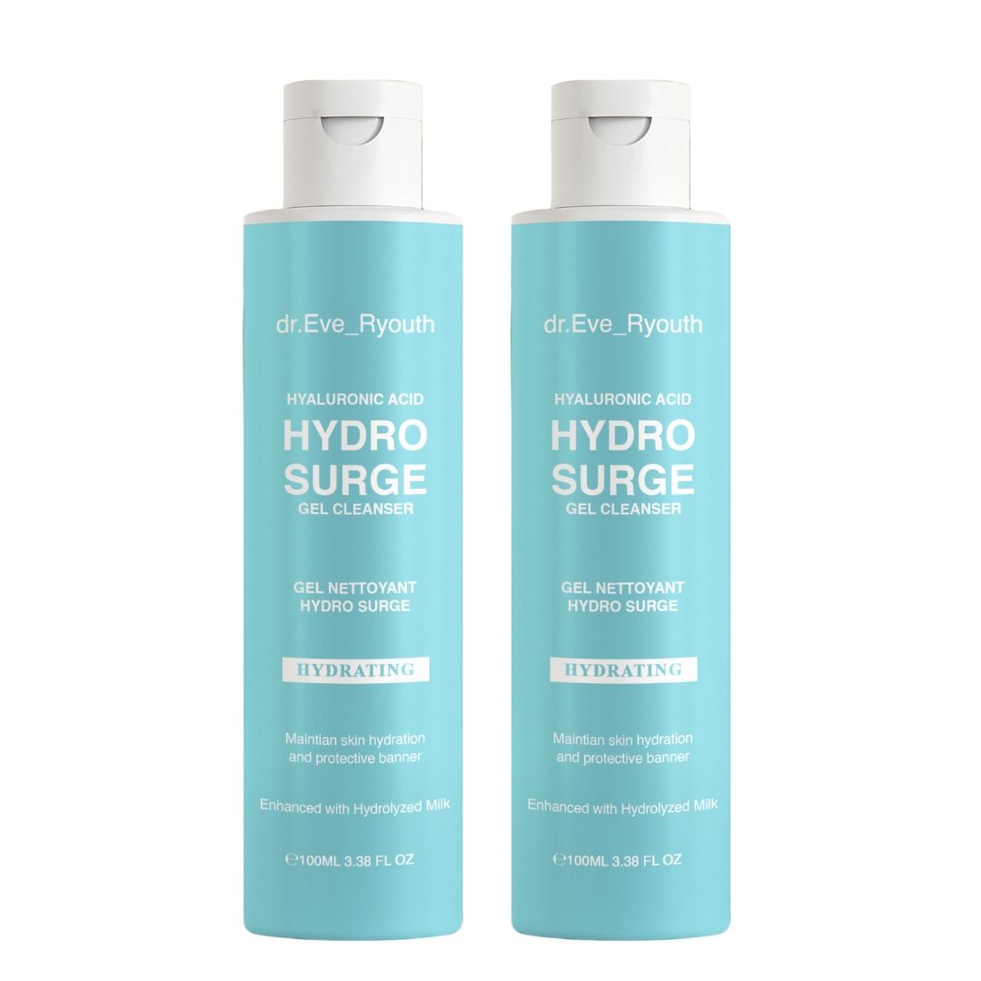 Twee flessen Dr. Eve_Ryouth Hydro Surge Gel Cleanser. Lichtblauwe flessen met witte dop. Tekst: Hyaluronzuur, hydraterend.