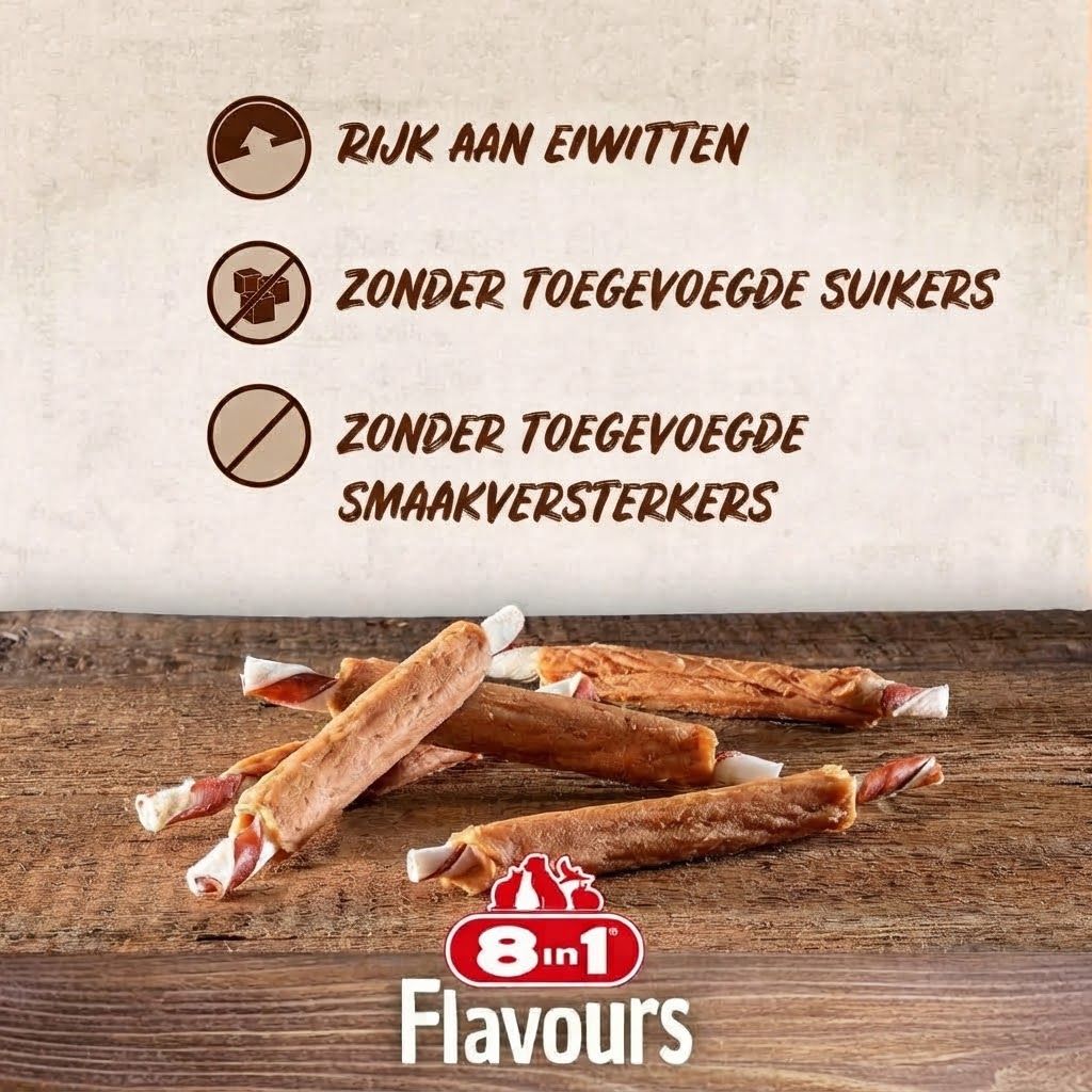 Meerdere hondensnacks met vleesvulling op houten ondergrond. "8in1 Flavours" logo.