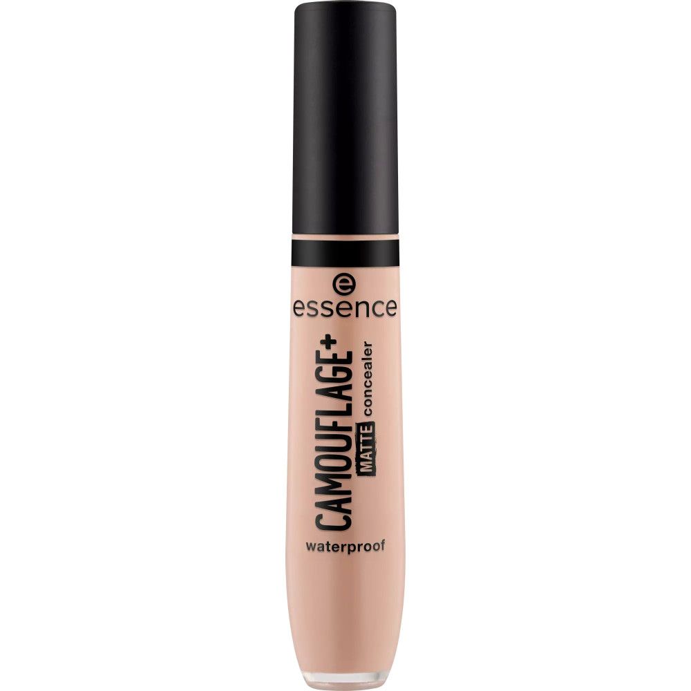 Essence Camouflage+ Matt Concealer. Tube beige, bouchon noir. Texte: waterproof.