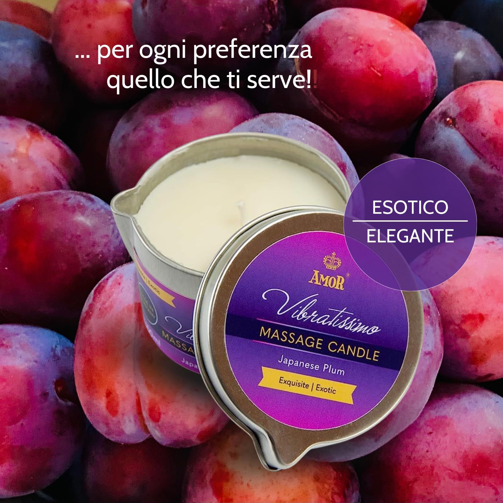 Bougie de massage Vibratissimo Japanese Plum entourée de prunes.