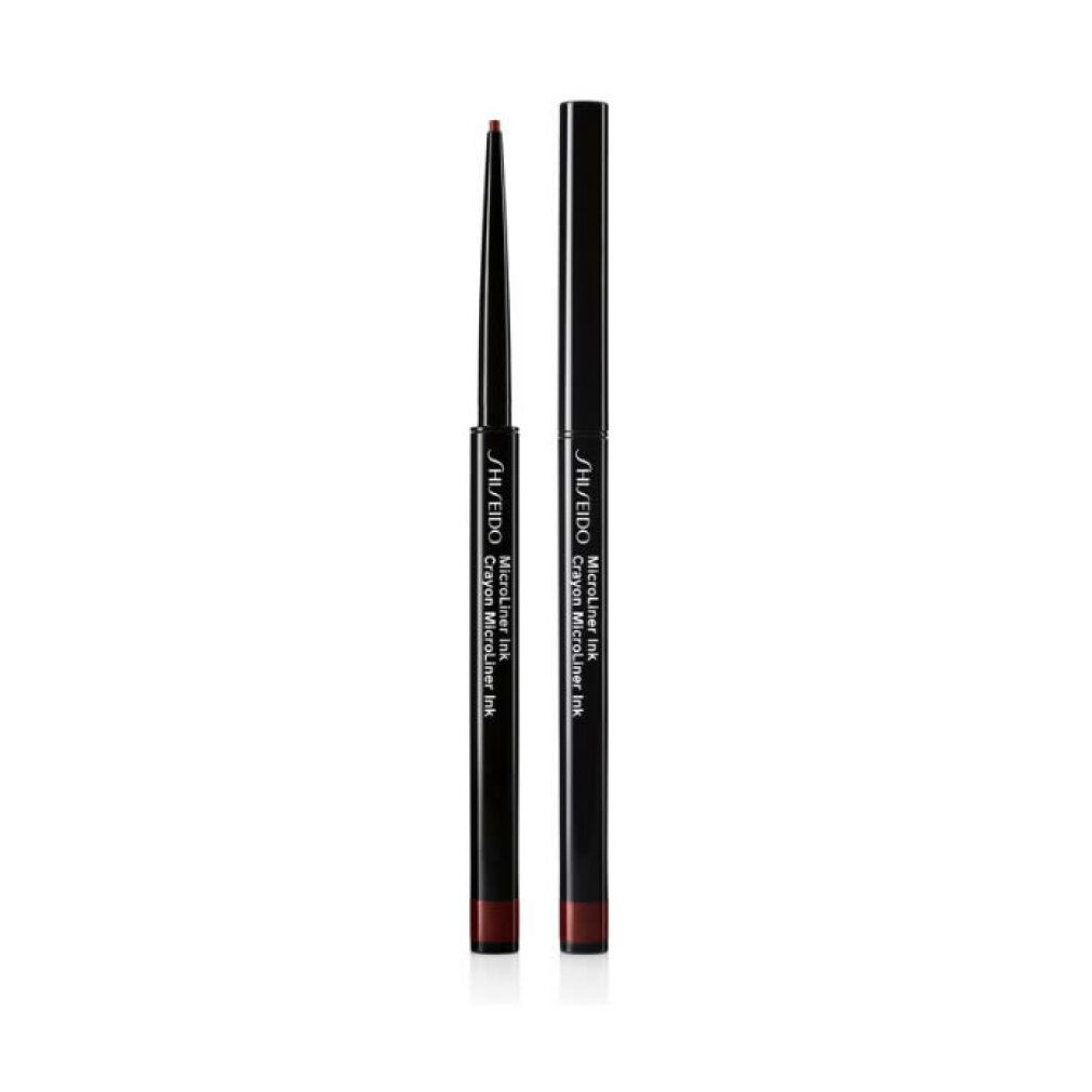 SHISEIDO Eye Microliner Ink 03. Crayon noir avec mine rouge. Nom du produit et marque sur le crayon.
