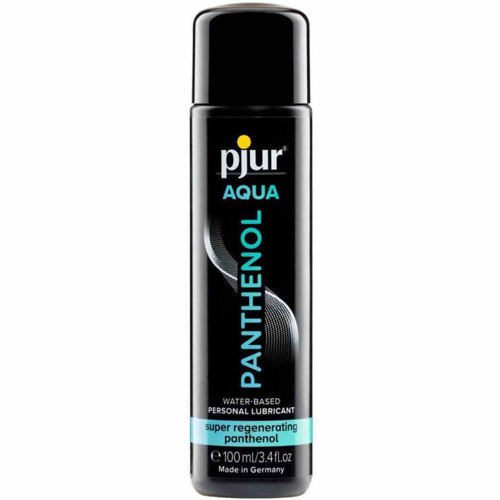 Flacon noir avec bouchon noir. Inscription : pjur AQUA Panthenol. Texte : Lubrifiant personnel à base d'eau. Panthenol super régénérant.